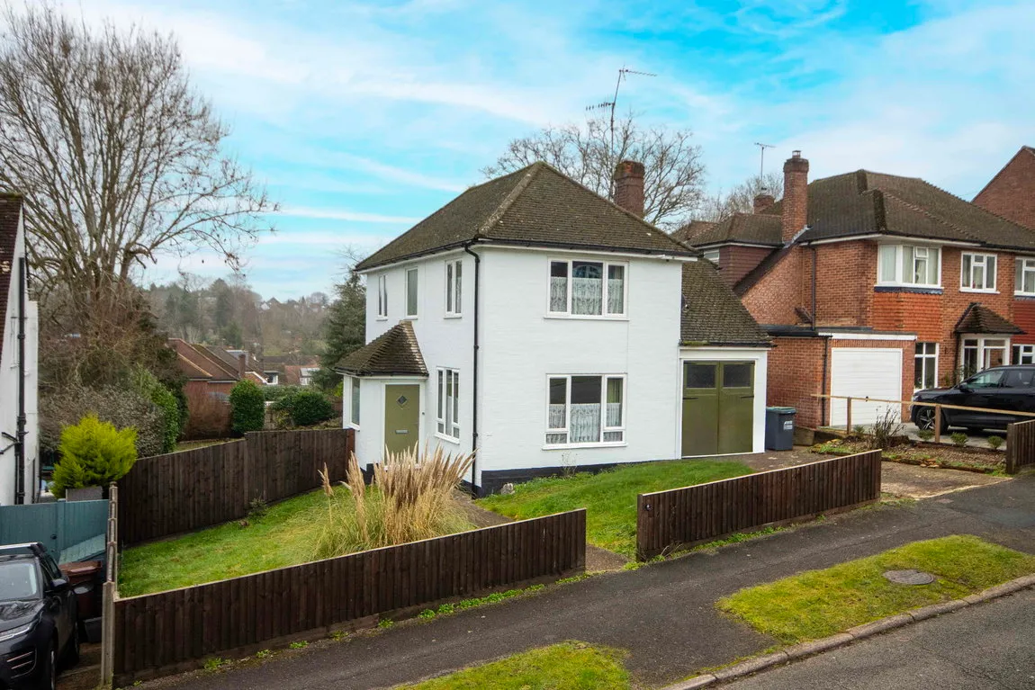 3 bed house for sale, Beechwood Avenue, Chorleywood, WD3