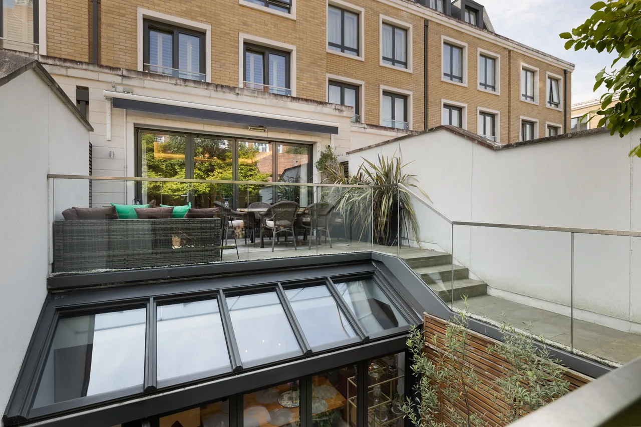 Rainsborough Square, Fulham, South West London, photo 6