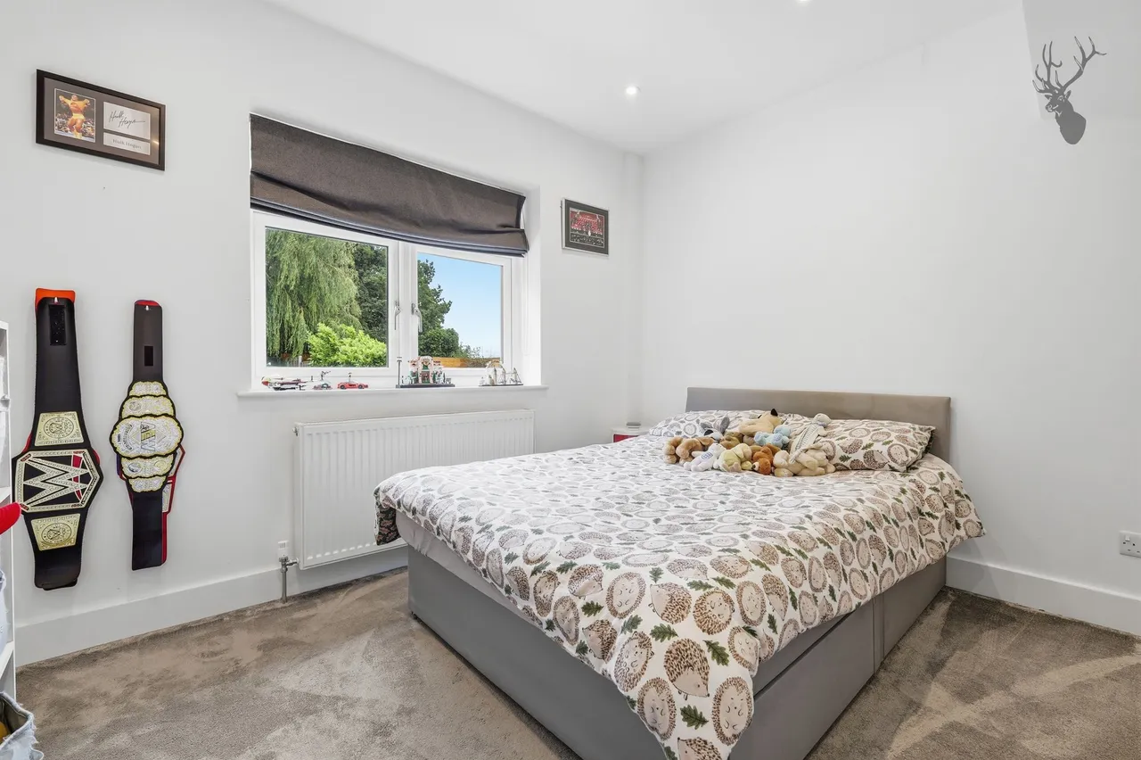 Graylands, Theydon Bois, CM16, photo 16