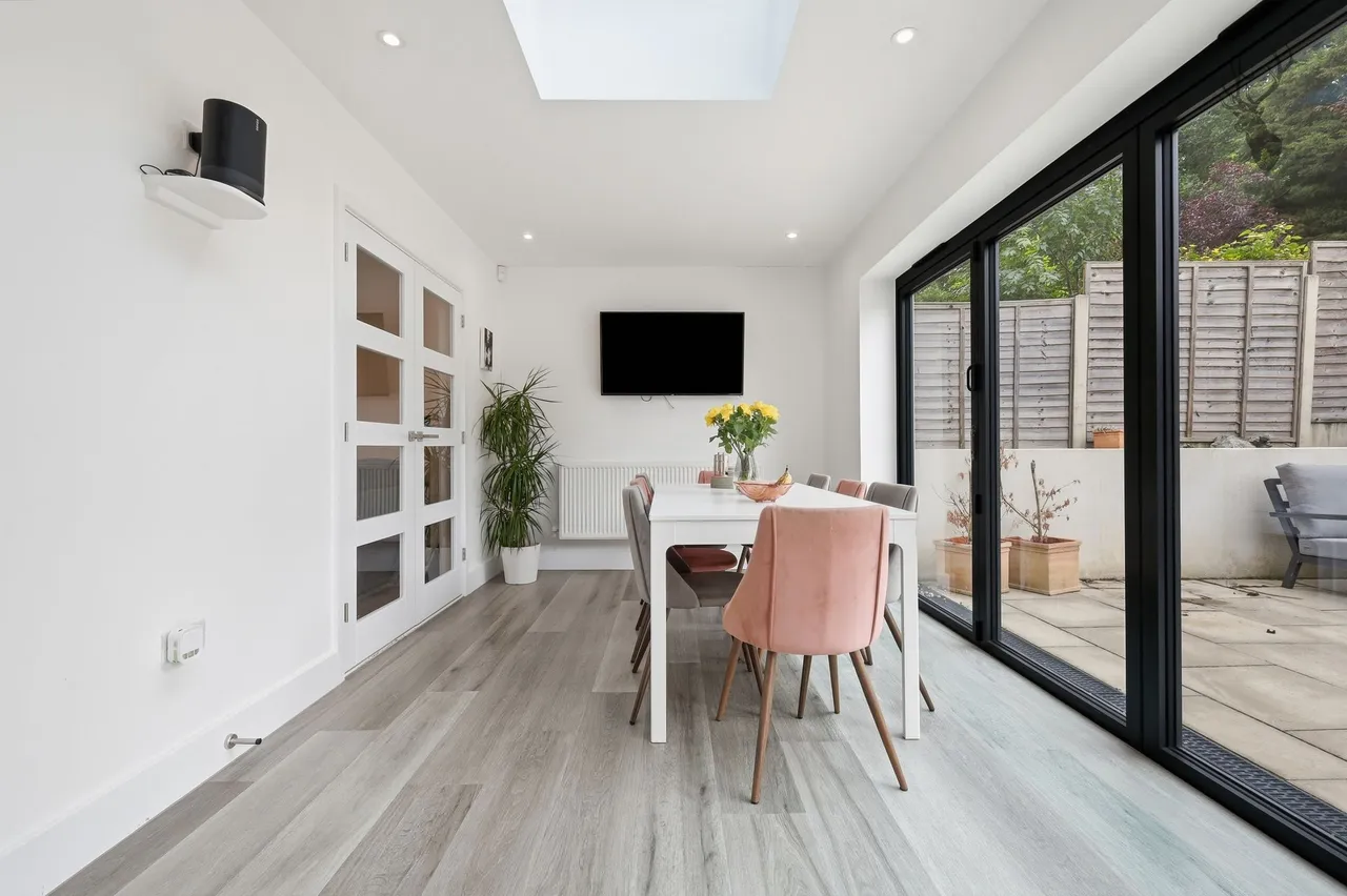 Graylands, Theydon Bois, CM16, photo 10