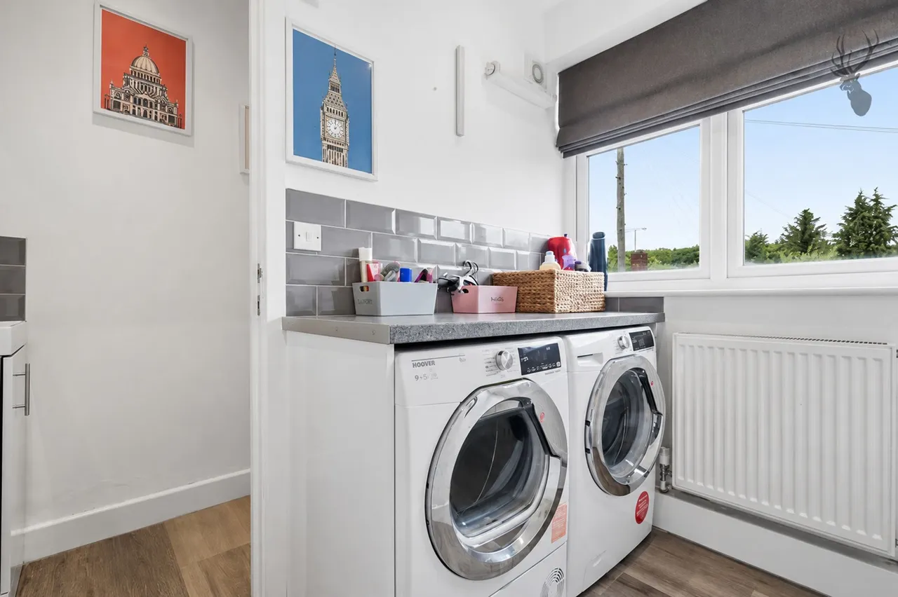 Graylands, Theydon Bois, CM16, photo 11