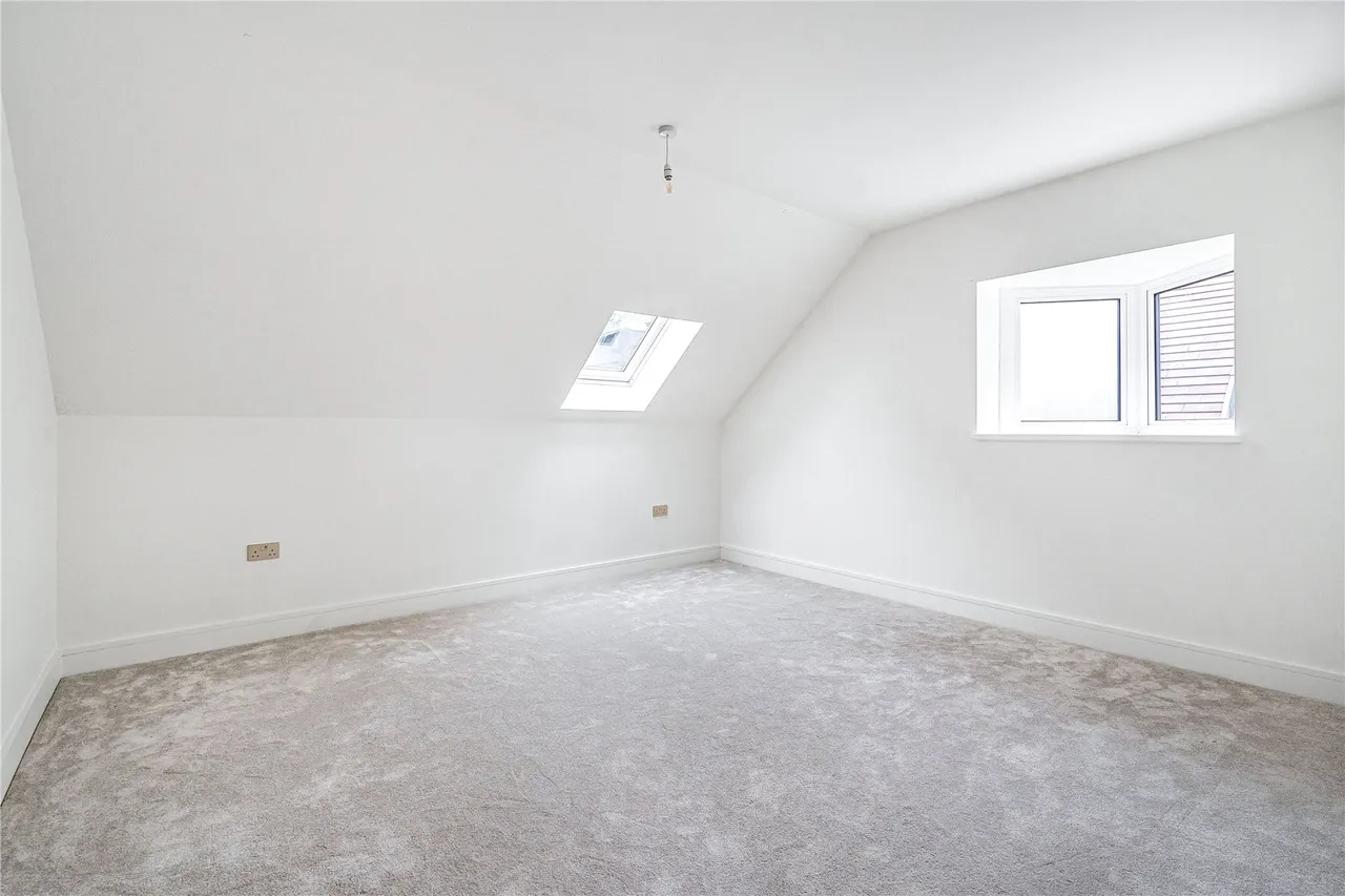 High Street, Haslemere, GU27, photo 13