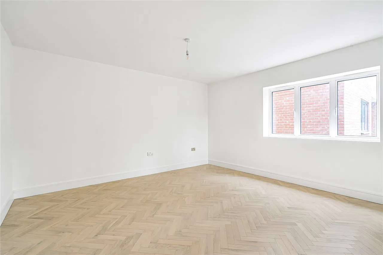 High Street, Haslemere, GU27, photo 7