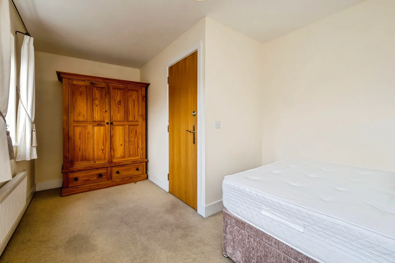 Russell Walk, Exeter, EX2, photo 13