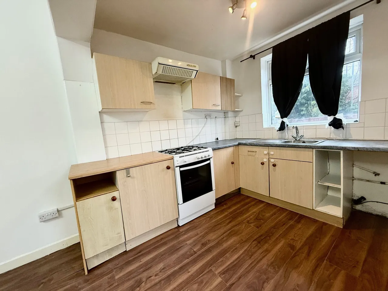 Castleford Road, Normanton, WF6, photo 3