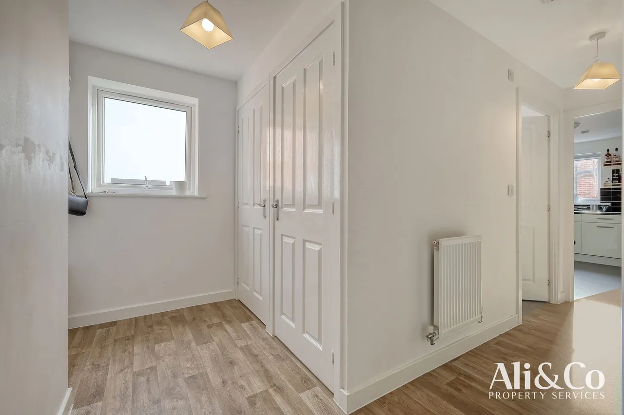 Malthouse Drive, Grays, Essex, RM17 5FG, photo 8