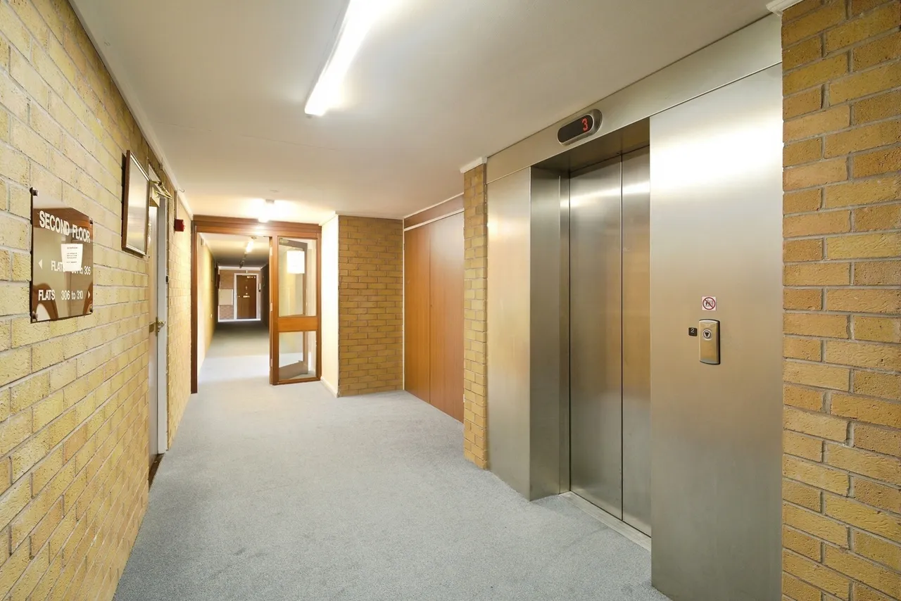 The Green, Birmingham, B38, photo 20