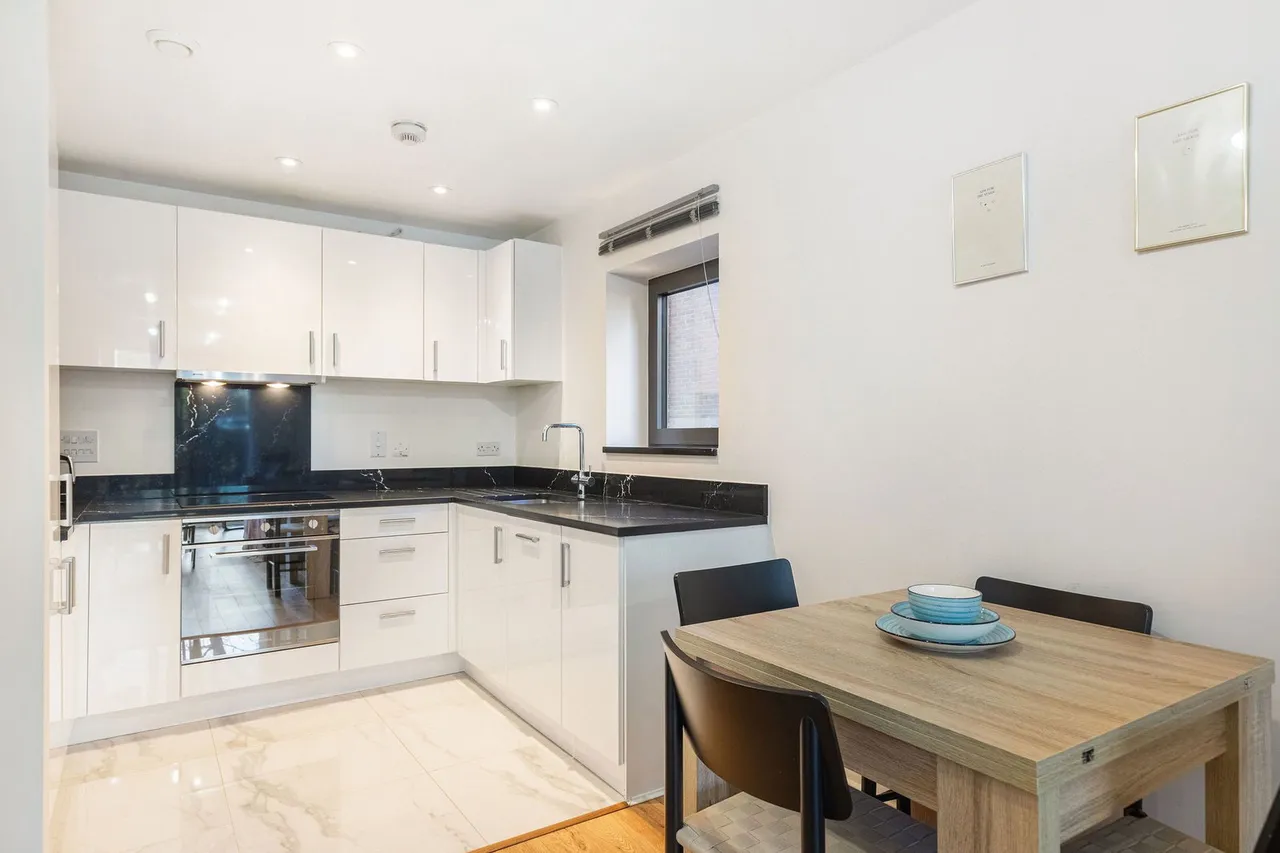 Putney Square, Putney Hill, London SW15, photo 8