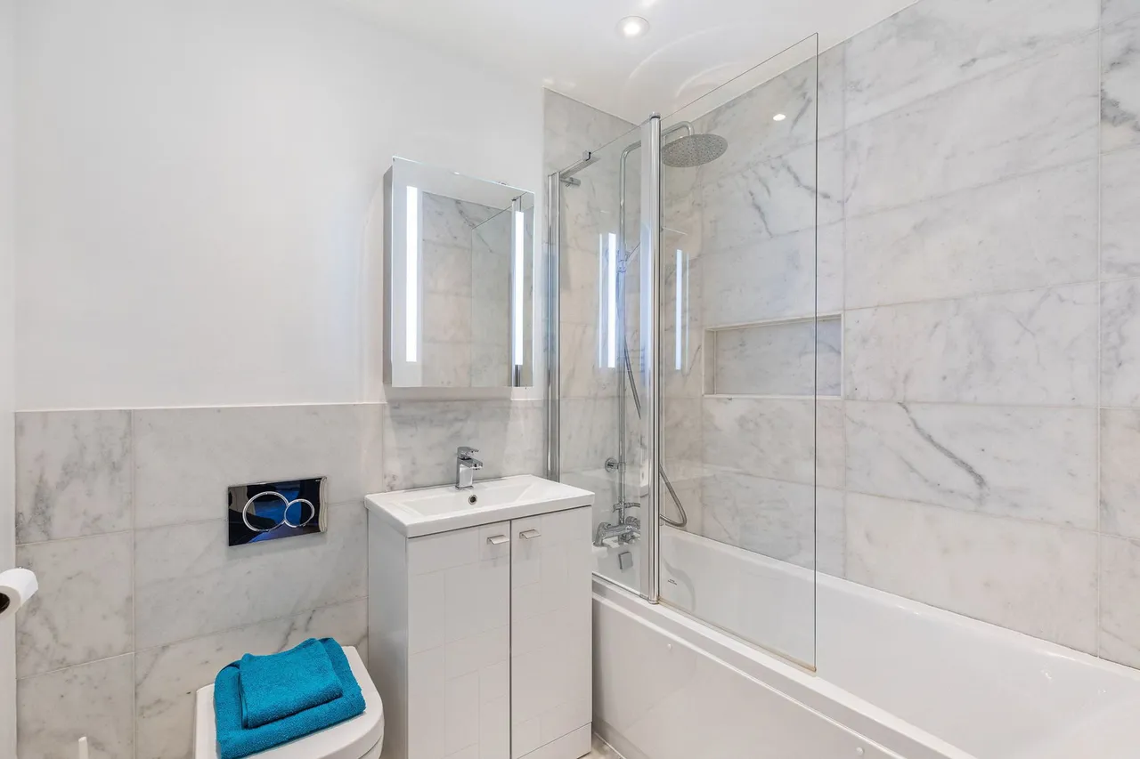 Putney Square, Putney Hill, London SW15, photo 11
