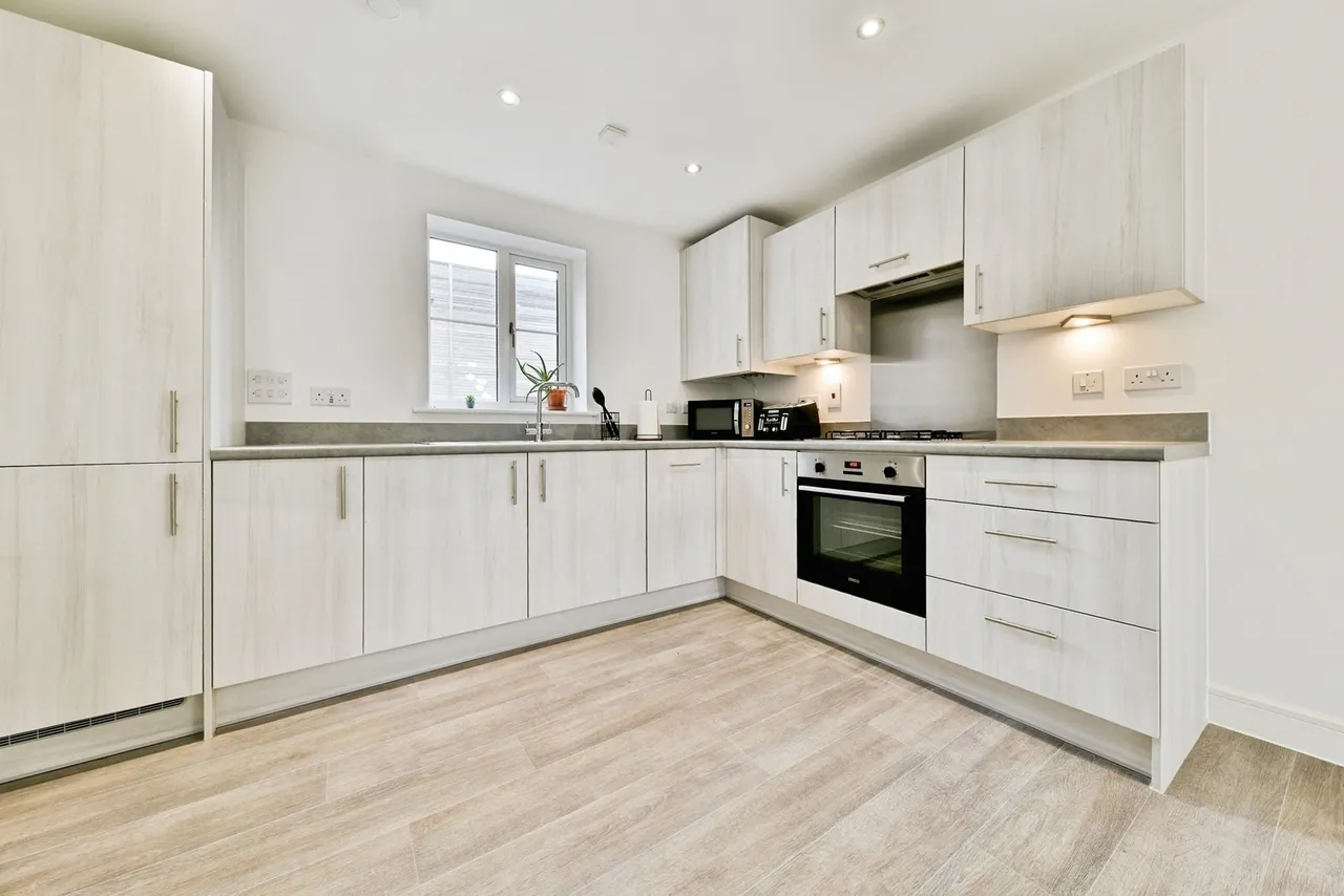 Porthcawl Close, Stevenage, Hertfordshire, SG1, photo 7