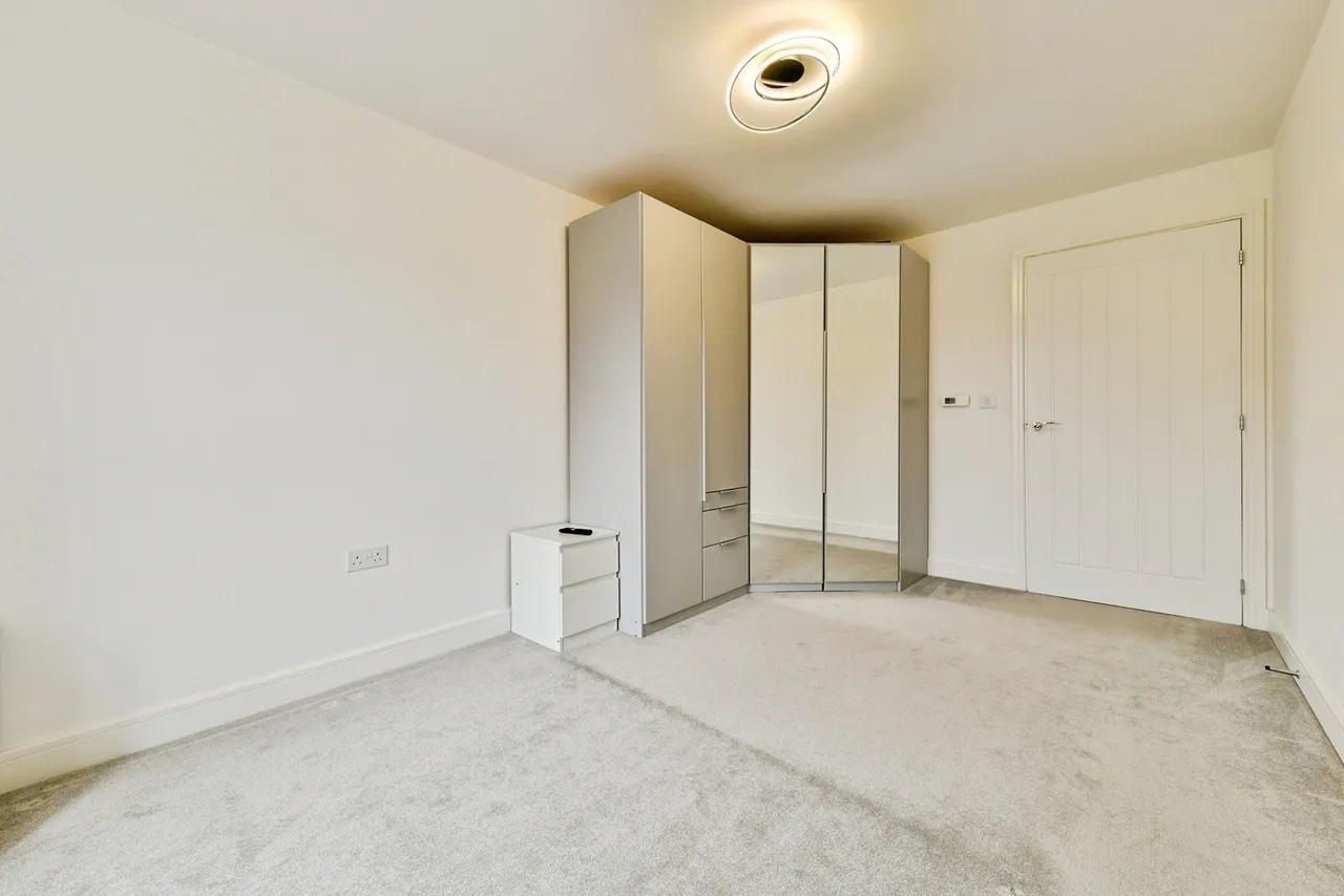 Porthcawl Close, Stevenage, Hertfordshire, SG1, photo 10