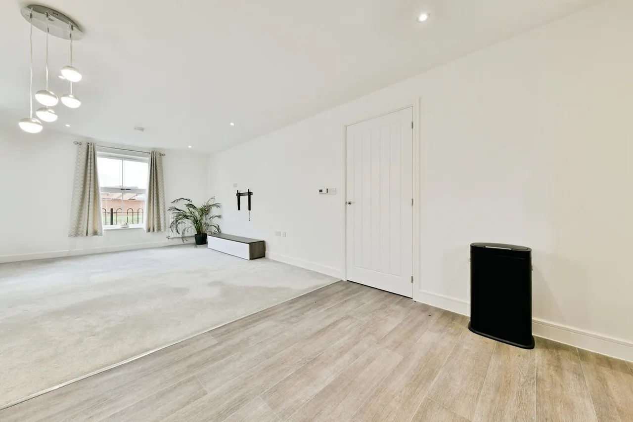 Porthcawl Close, Stevenage, Hertfordshire, SG1, photo 6