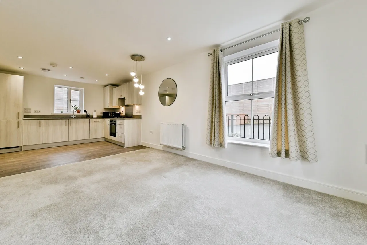 Porthcawl Close, Stevenage, Hertfordshire, SG1, photo 2