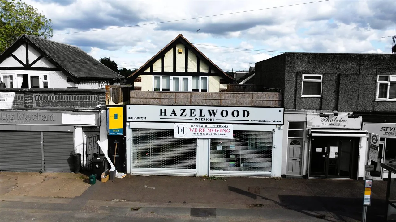 Valley Hill, Loughton, photo 2