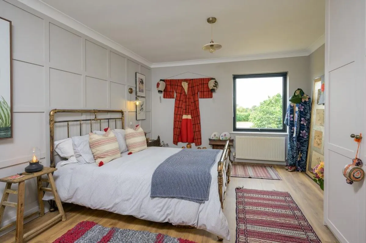 The Grove, Chelworth, SN16, photo 15