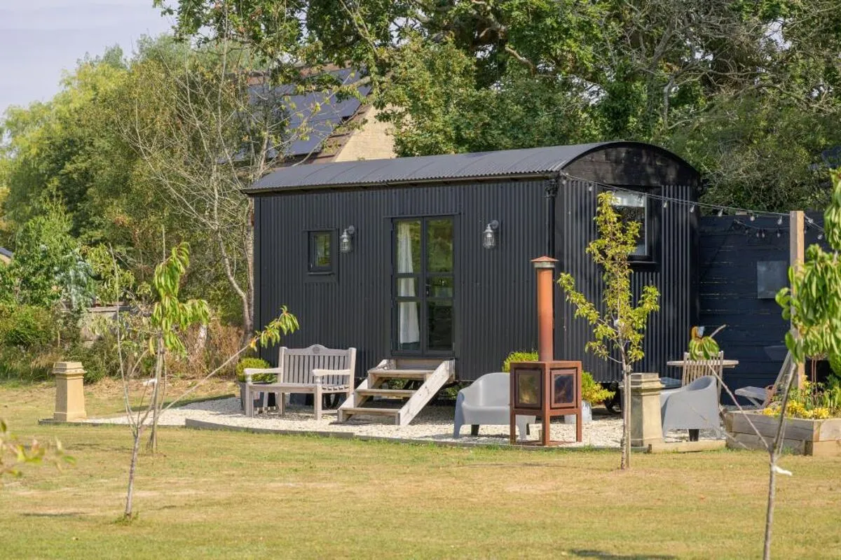 The Grove, Chelworth, SN16, photo 19