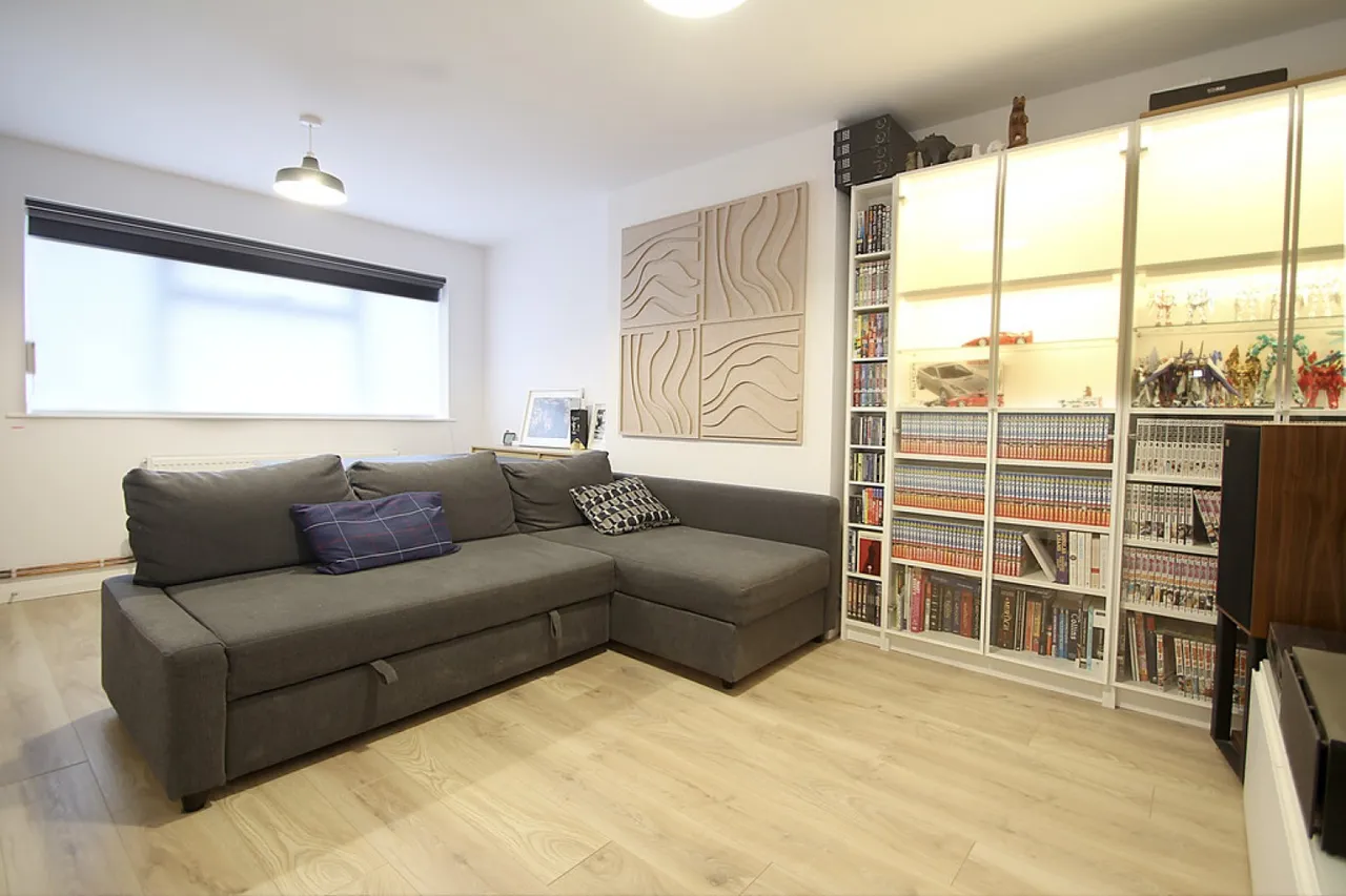Baxter Close, Tile Hill, Coventry, photo 2
