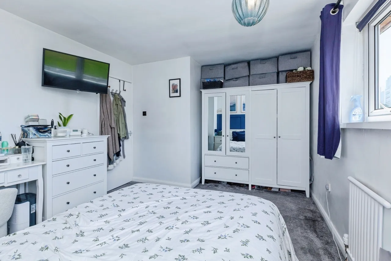 Featherstone Drive, Leicester, LE2, photo 6