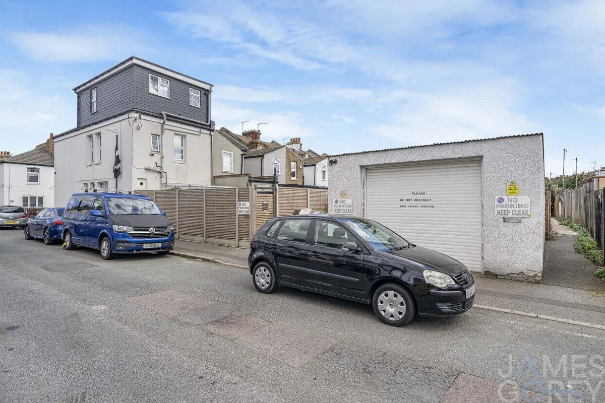 Howard Road, Dartford, DA1, photo 23