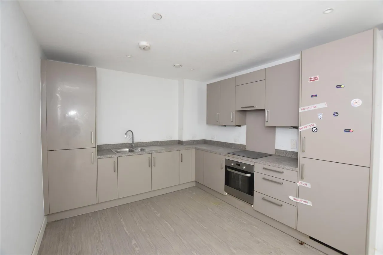 Ealing Road, Wembley, HA0, photo 4