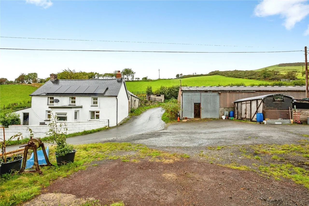 2 bed house for sale, Cwmerfyn, Aberystwyth, SY23