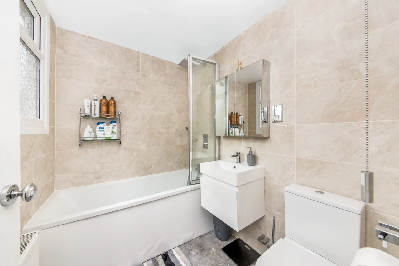 Thursley Road, Eltham, SE9 4HL, photo 18