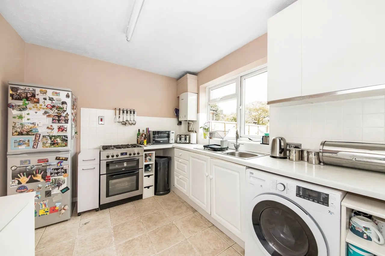 Thursley Road, Eltham, SE9 4HL, photo 4