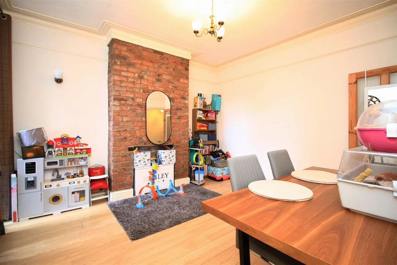 Belgrave Road, Manchester, photo 6