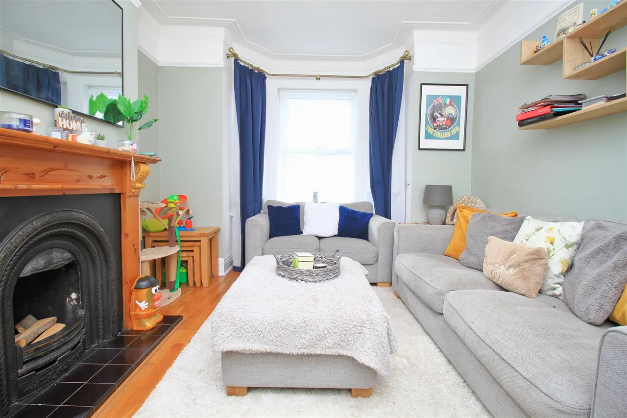 Belgrave Road, Manchester, photo 3