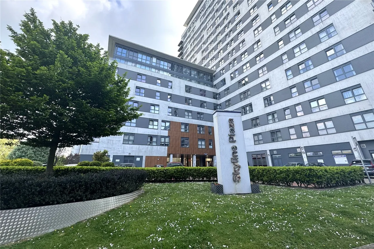 1 bed flat for sale, Alencon Link, Basingstoke, RG21