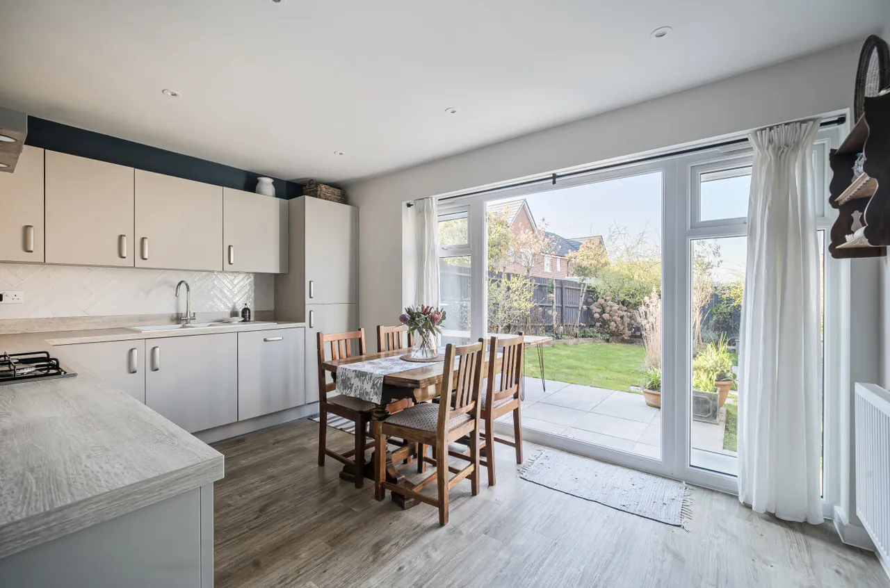Sonning Place, Binfield, Bracknell, Berkshire, RG42 4LZ, photo 5