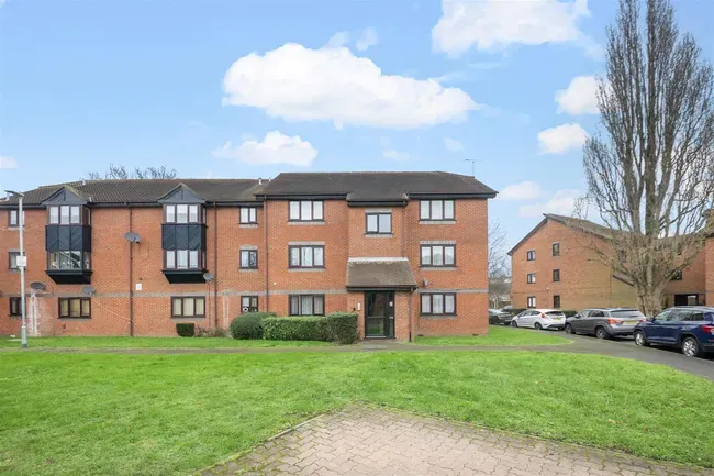 1 bed flat for sale — Willenhall Drive, Hayes