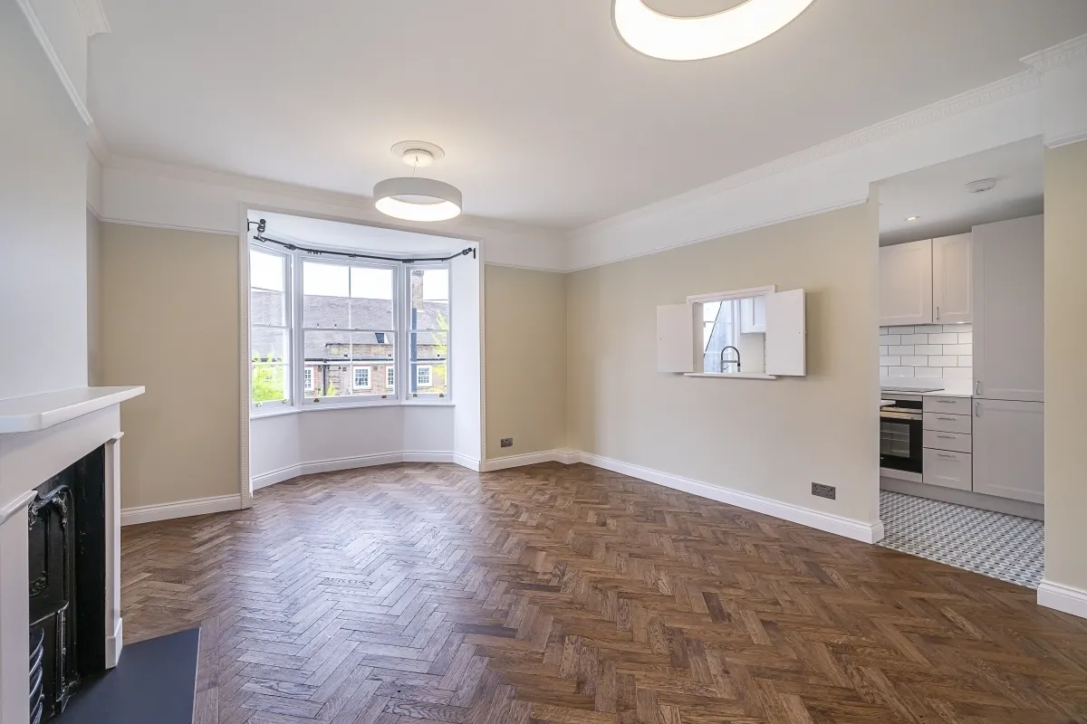 2 bed flat to rent, Gloucester Terrace, Paddington, W2