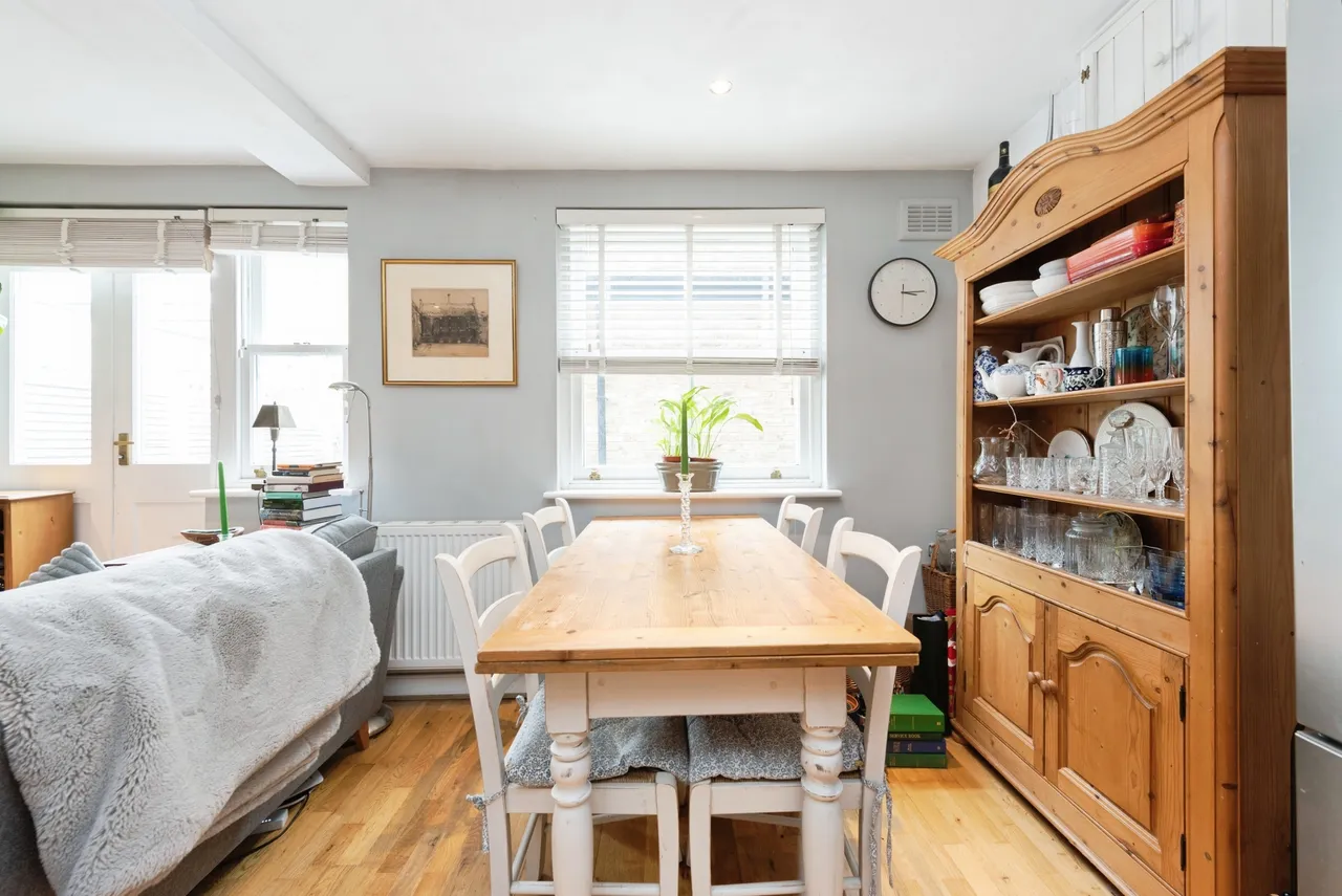 Roehampton Lane, London, SW15, photo 9
