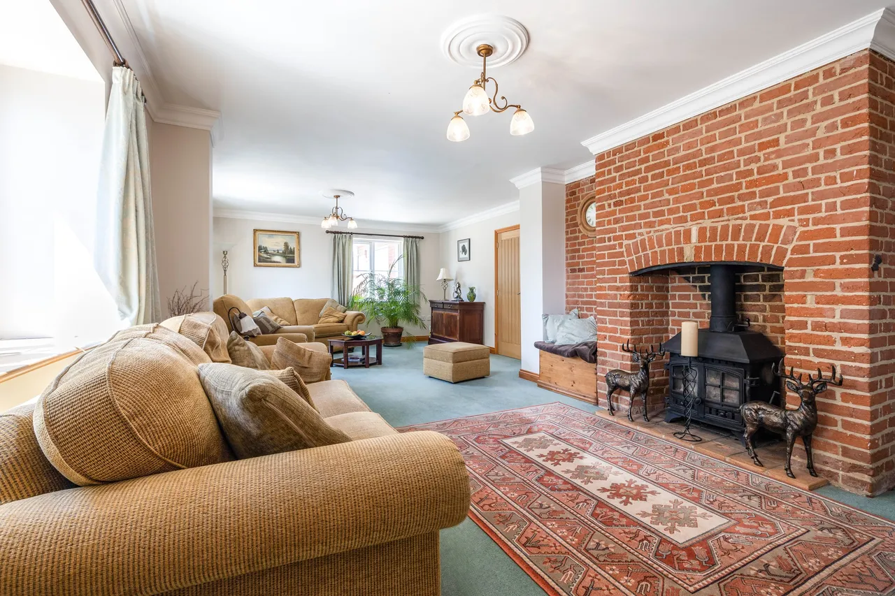 Hingham Road, Hackford, Wymondham, Norfolk, NR18, photo 4