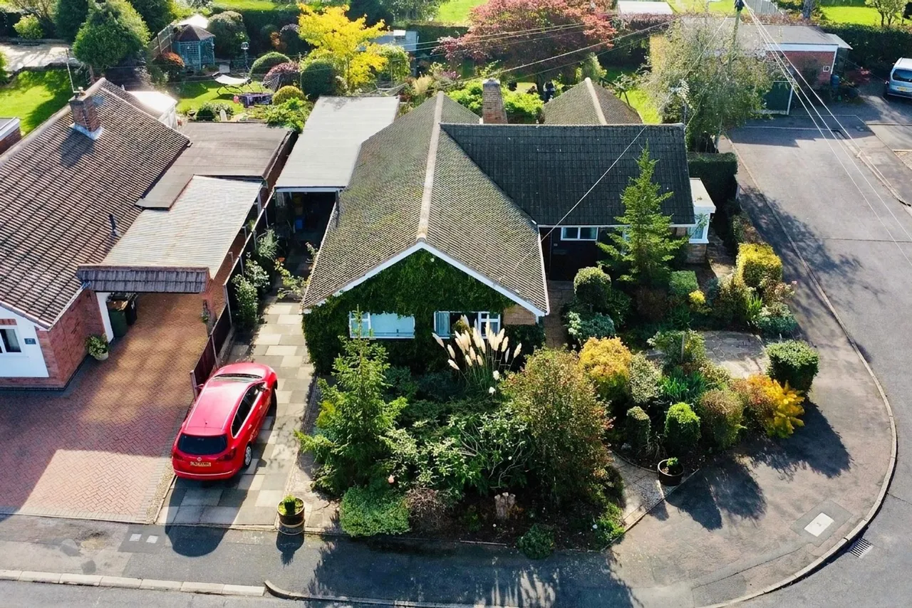 Coombe Place, Oadby, LE2, photo 30
