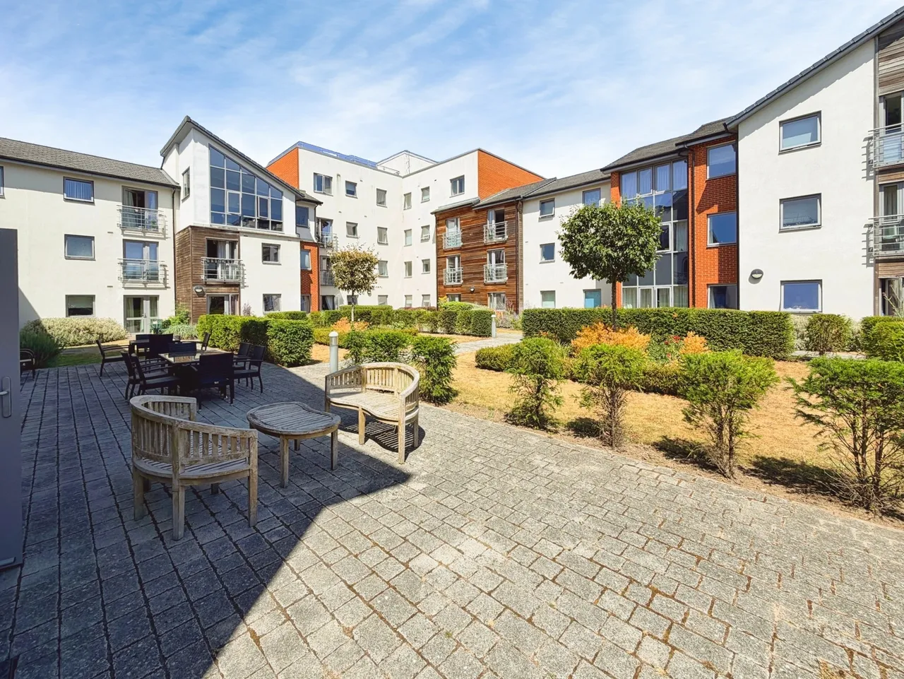 Kings Place, Fleet, Hampshire, GU51 3FS, photo 11
