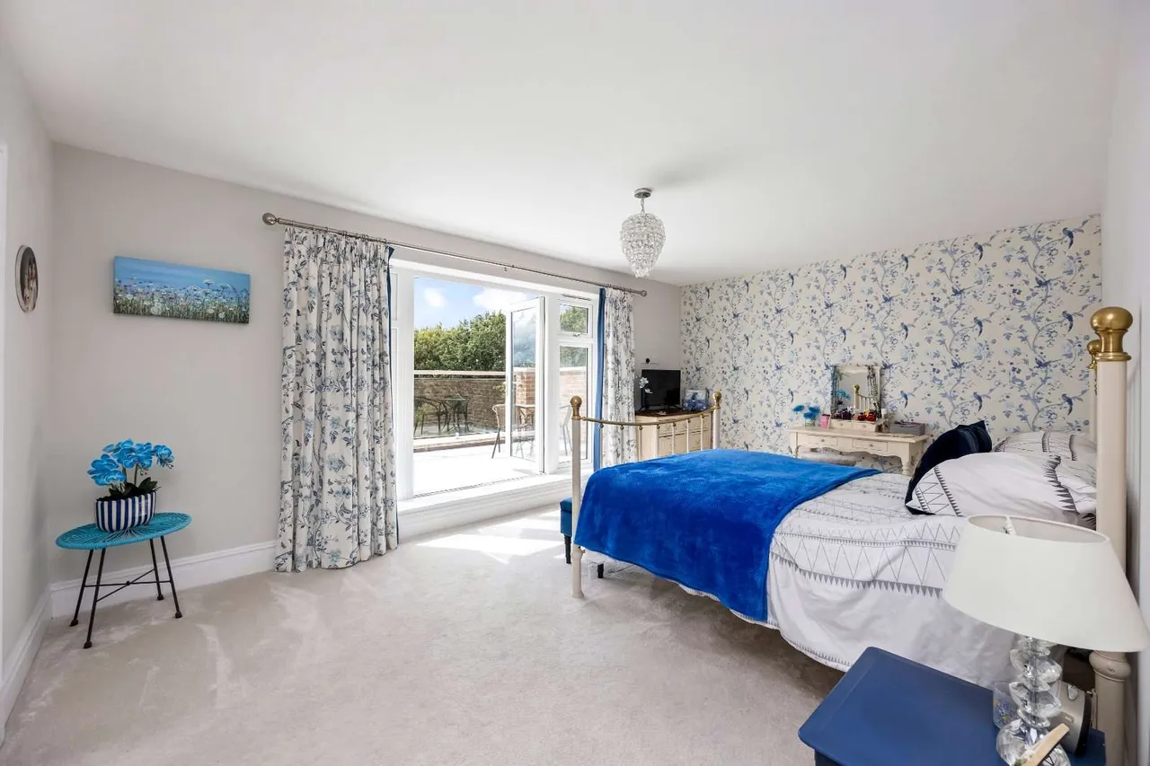 Greenlands Place, Burgess Hill, West Sussex, RH15 0AJ, photo 10