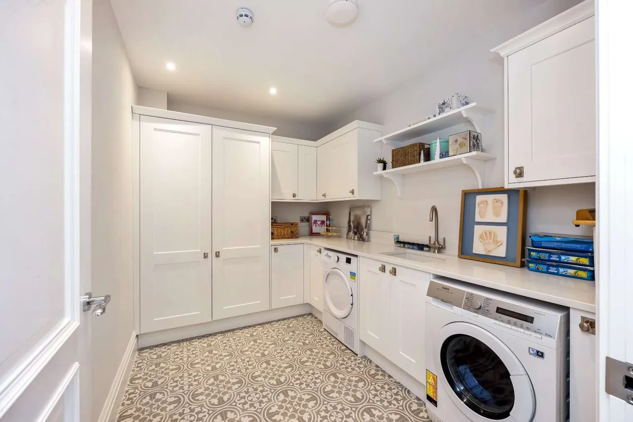 Greenlands Place, Burgess Hill, West Sussex, RH15 0AJ, photo 9