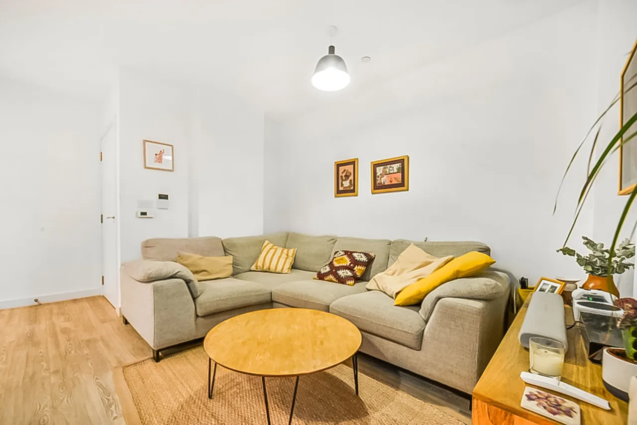 5 St Pier Court, 20 Thunderer Street, London, photo 6
