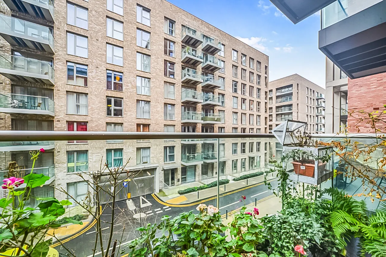 5 St Pier Court, 20 Thunderer Street, London, photo 10