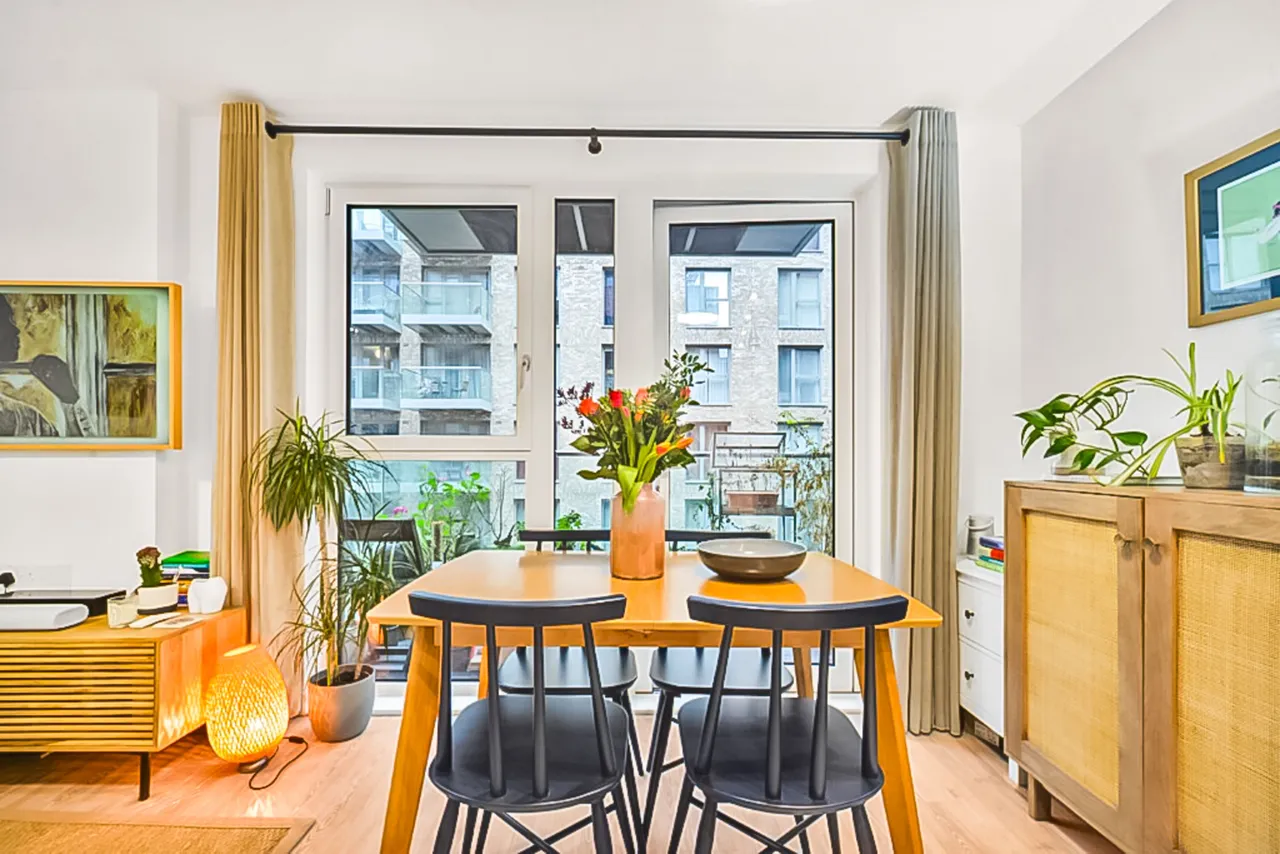 5 St Pier Court, 20 Thunderer Street, London, photo 5