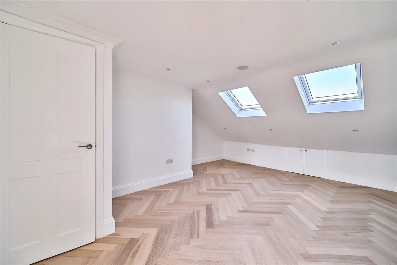 Leasowes Road, London, E10, photo 22