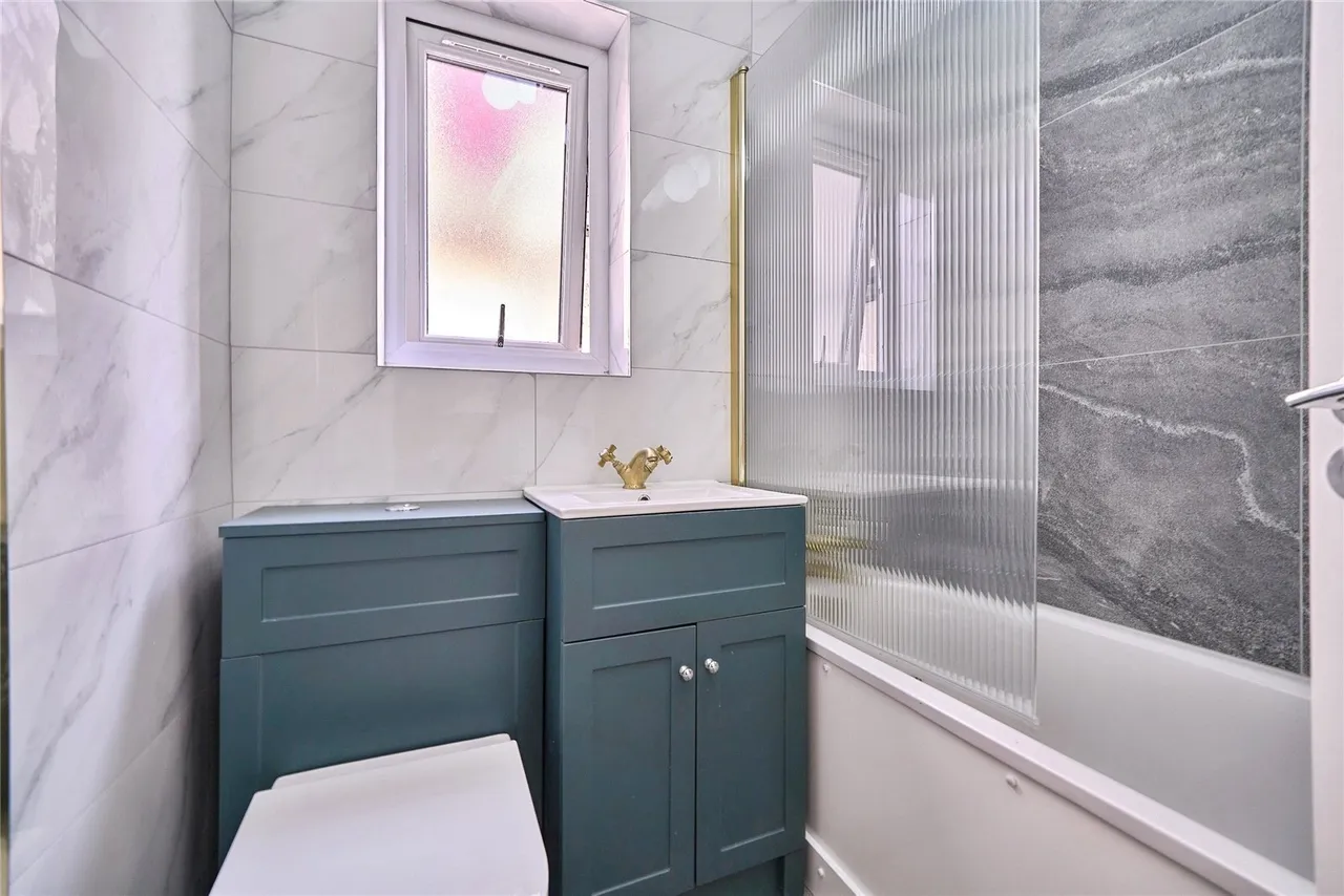 Leasowes Road, London, E10, photo 17
