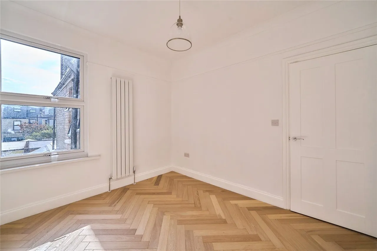 Leasowes Road, London, E10, photo 19