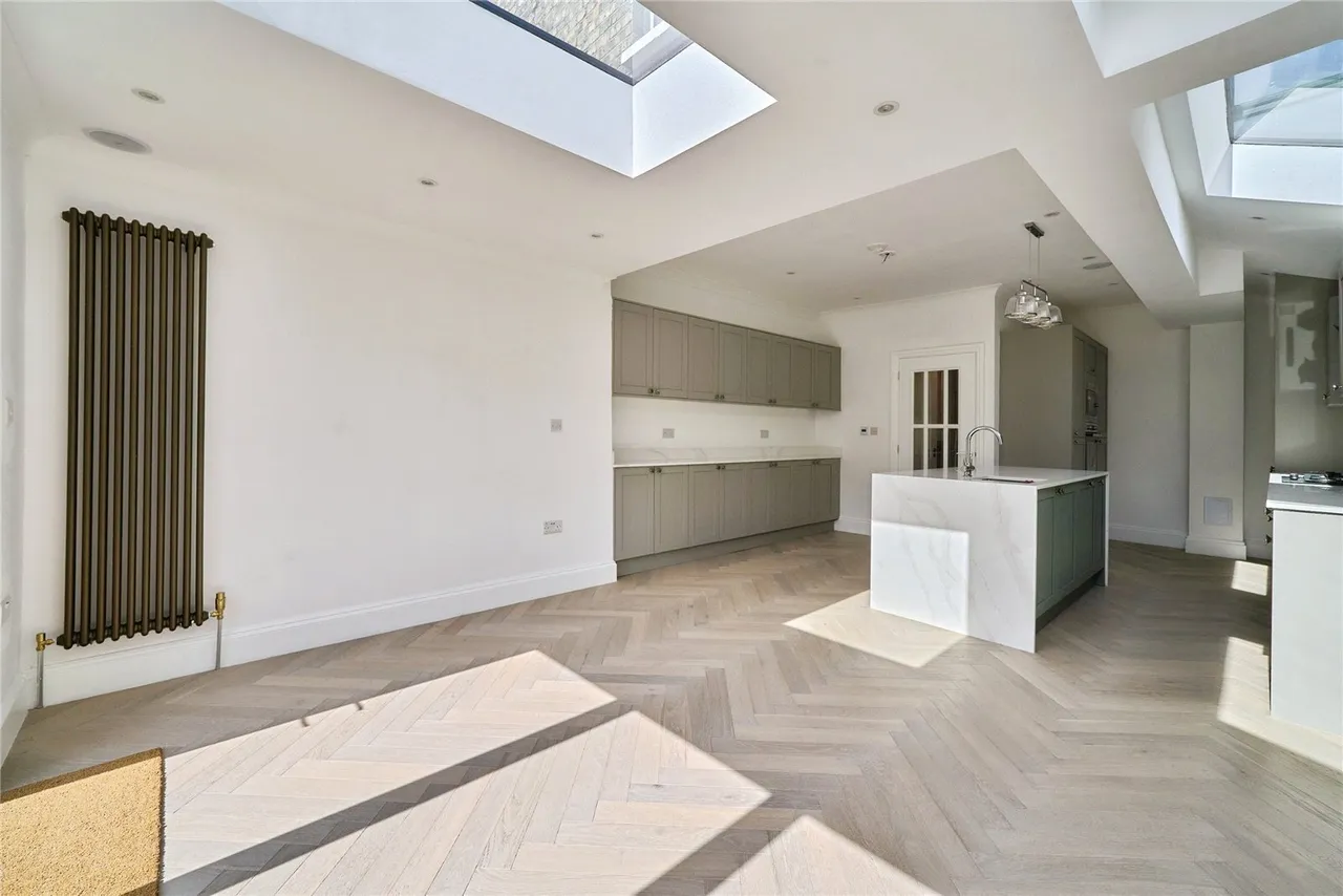 Leasowes Road, London, E10, photo 11
