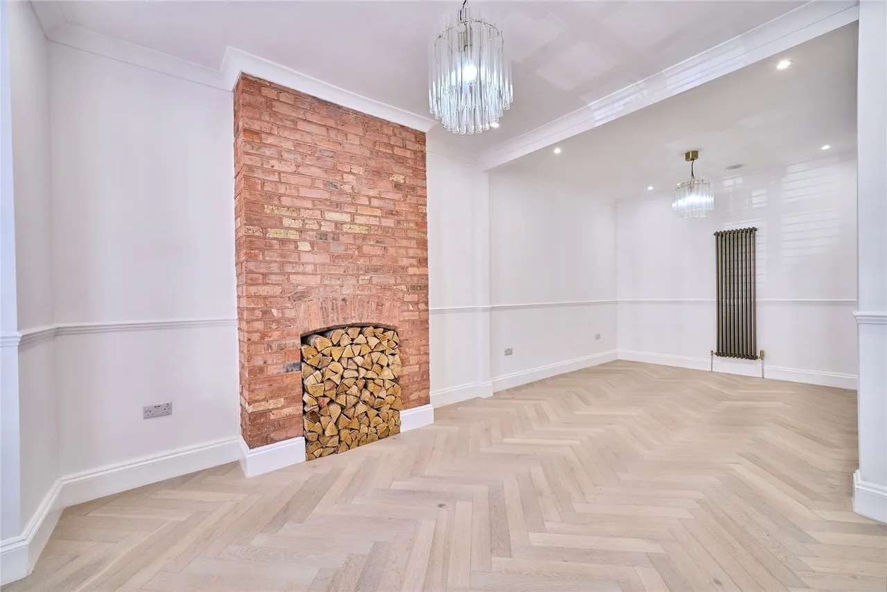 Leasowes Road, London, E10, photo 2