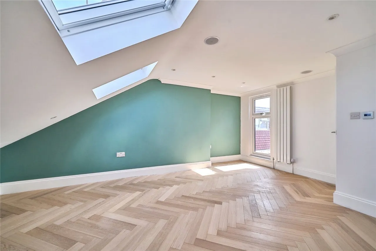 Leasowes Road, London, E10, photo 23