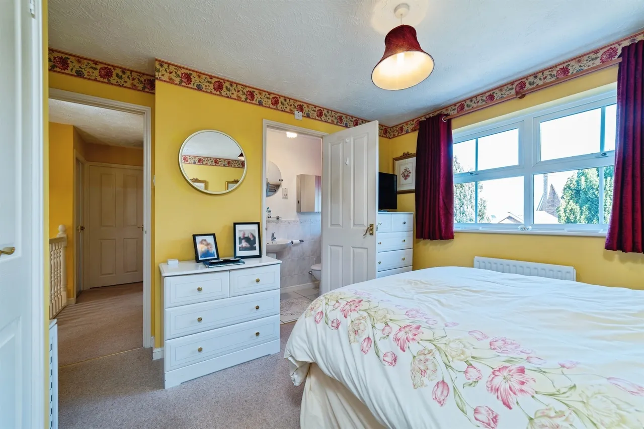 Plumpton Close, Chippenham, photo 10