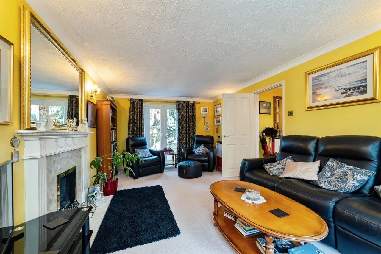 Plumpton Close, Chippenham, photo 4